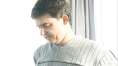 mutti melkt die jungs aus der nachbarschaft ab - 7 image
