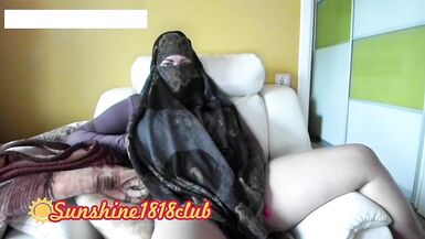 Arab muslim in Hijab pussy and ass play on cam live November 20th recorded show - 6 image
