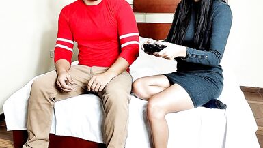 I Teach My Sister in Law to Play Video Games Sitting on my Legs - 14 image
