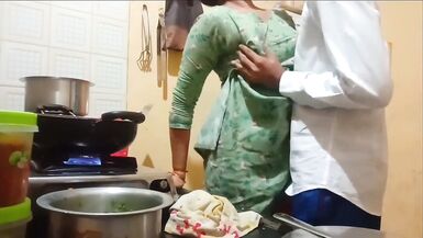 Indian hot wife got fucked while cooking in kitchen - 4 image