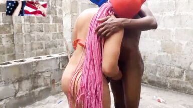 Stepmother reward helpful guy with her pussy outdoor - 4 image