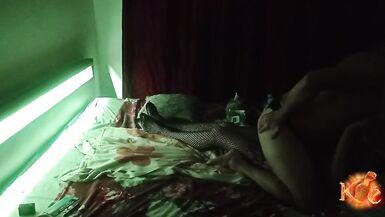 Uma venda nos olhos e um strapon equivalem a uma noite bastante depravada - 2 image