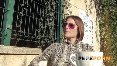 LitelMami wants a challenge: Public exhibition and a HARDCORE STUD!