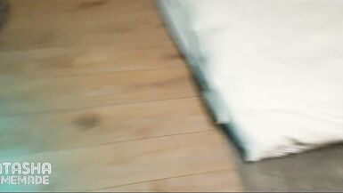 Donna senza fissa dimora mi ha fatto un pompino e sesso per bere e fumare e lho filmato!!! Alla pecorina, senza preservativo - 3 image