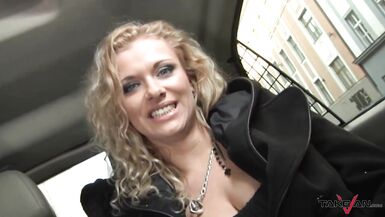 Bara Brass monte une bite dans une voiture mais le gars a échoué - 4 image