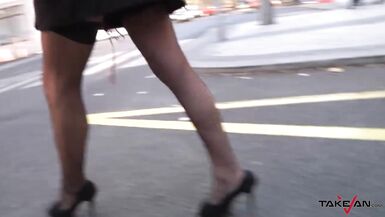 Bara Brass monte une bite dans une voiture mais le gars a échoué - 6 image