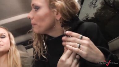 Bara Brass monte une bite dans une voiture mais le gars a échoué - 7 image