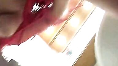 Des gros seins et une chatte poilue pour une milf qui est toujours excitée - 11 image