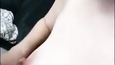 MILF ottiene un doppio orgasmo allattando il marito! - 4 image