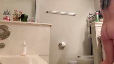 Peeping on my Hot Ass StepMom! - 5 image