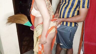 morning me hot step mom ko choda while she cleaning home - 4 image