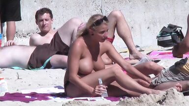 Get to watch some stunning ladies massaging each other - 1 image