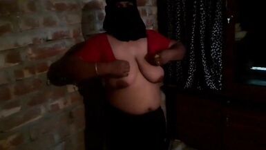 Индийский горячий MILF Bhabi - 3 image