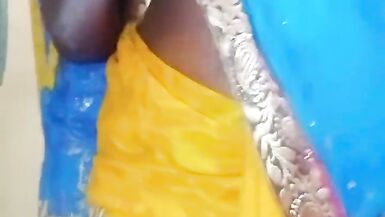 saree show and sexy talk tamil - 2 image
