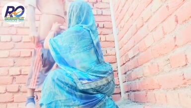 Hindi audio aawaj me mom ko finger karhe hua dekha liya