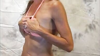 Athletic MILF Sofie Marie Strips Naked And Teases Herself - 5 image