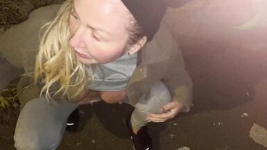 Cracky offered juice to take a cumshot on her face - 11 image