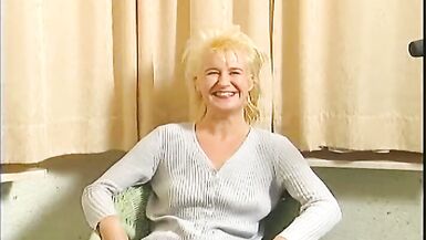 reporter jerks off informant in the face