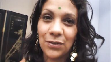 Unfaithful wives of Bangalore tell their sins - (India) - - 3 image