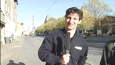 reporter fingers starved milf her big cunt needs the whole hand - 3 image