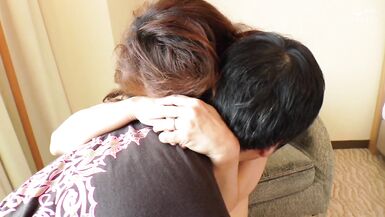 KRS052 Cute MILF. Même si je suis vieux... Jaime les MILFs qui sont mignonnes et jolies. 07