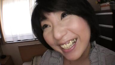 KRS052 Cute MILF. Even though I'm old... I like MILFs who are cute and pretty. 07 - 9 image