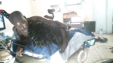 Portion de la chatte dune jeune fille noire à létat brut