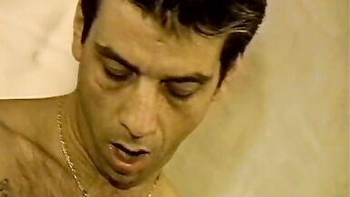 Une milf sexy toujours en quête dune bite et dun sperme torride sc 1 - 10 image