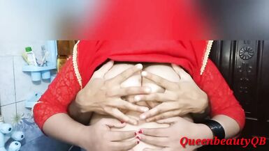 Bhabhi ko Bathroom me Ghodi banakar choda Sister in low Sex - 2 image