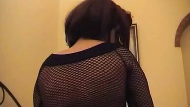 La milf italienne veut jouir dune bite dure sc 2 - 1 image