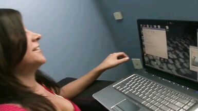 Vanessa Naughty Gets Her Pussy Fucked Live In A Chat Room - 2 image