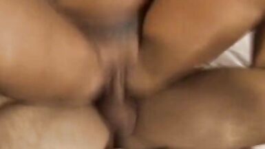 Schöne Brünette Frau erhält eine harte Anal von einem - 6 image