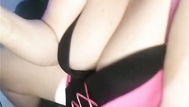 Deleinma cums when she gives blowjobs - 4 image