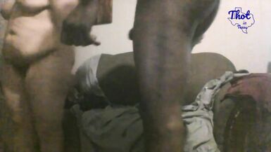BBC va primero, mientras que el marido registra Tag Team BBW Latina Ama de casa Milf Negro Dick Creampie Cumslut - 13 image