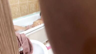 I watched milf take a bath and she called me to give a blowjob and have anal sex - 2 image