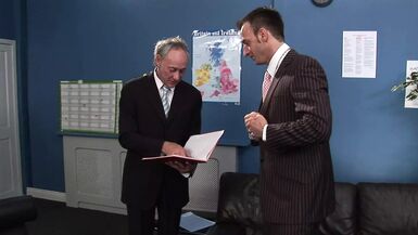 Poussins au bureau - 1 image