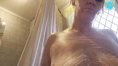 Wet bra and soapy tits - 13 image