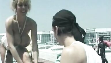 Sexe avec une mère jaimerais baiser avec des big scoops supplémentaires sc two