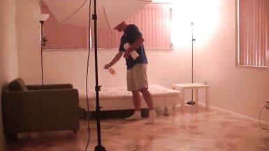 Helena Price - Home Vids #12 - Ein Snack, Spermareinigung und Chatten wie eine lüsterne Ehefrau! Mein Ehepartner ist ein Cuckold in der Ausbildung! - 5 image