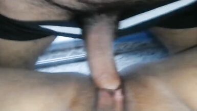 Ma belle-mère entre après une petite gorgée et sallonge avec la porte ouverte. Jentre et je baise sa chatte riche et tendue. - 10 image