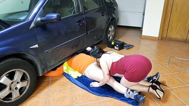 Slutty wife gets inward spunk flow from the mechanic - 12 image