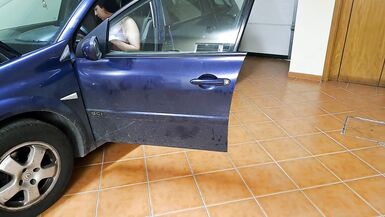 Slutty wife gets inward spunk flow from the mechanic - 4 image