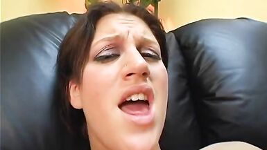 Pretty playgirl enjoys the feeling of a bulky cock unfathomable inside her moist muff - 5 image