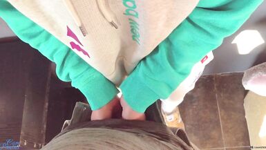 This Chab Cums in my Pants and Pull 'Em up In Advance Of I go to the Gym - 3 image
