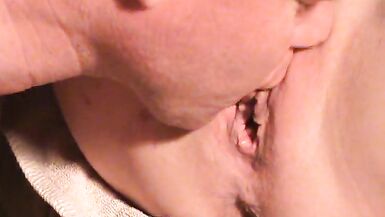 LARGE CLITORIS ENGULFING PEEHOLE licking squirt!!! PREMATURE CLITORIS CUMMING!!! - 4 image