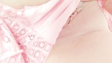 film de compilation sur la baise et la jouissance des fissures humides et du gazon par la pin up sexy aux cheveux dor Arya Grander - 8 image