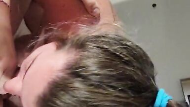 Floozy can't stop engulfing dick - 7 image