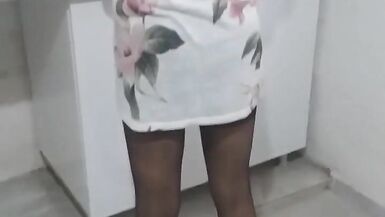 Turk aged leg and foot fetish in nylon nylons in the kitchen - 2 image