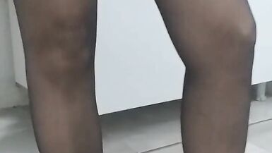 Turk aged leg and foot fetish in nylon nylons in the kitchen - 5 image