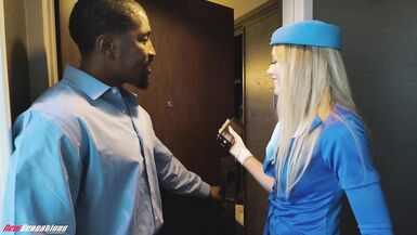 Fresh Sensations - La mia BBC trova una bionda traditrice in una crepa rosa e bagnata (River Lynn)